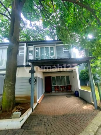 Hoek Holis Regency House