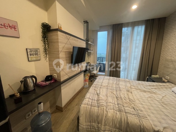 Jual harga investor apartemen Studio full furnish TreePark BSD