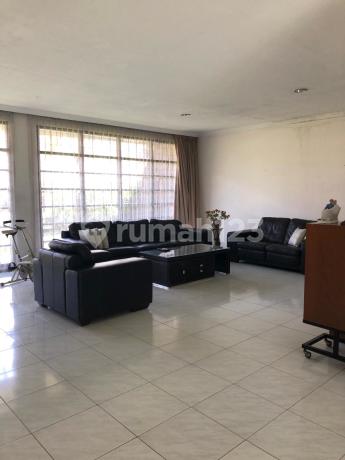 Rumah Dijual Terawat Semi Furnish di Cipaganti Permai, Bandung