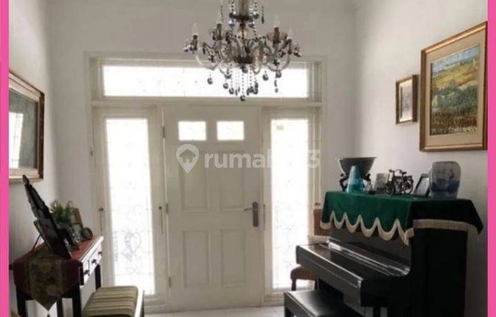 Dijual Rumah Jatiwaringin Asri 2. Lt 710m2. Lb 200m2. Shm. Bagus