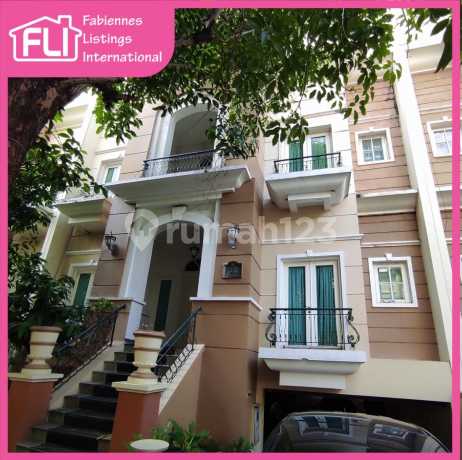 Dijual Rumah 3 Lantai di Blossom Residence, Kemayoran, Jak Pus.