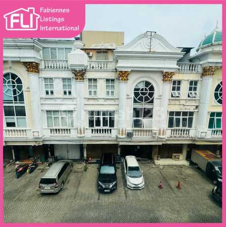 Dijual Cepat Ruko 4 Lantai Crown Palace Jl. Dr. Soepomo, Tebet.