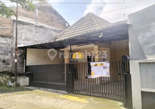 Rumah Menarik Strategis Cocok Utk Investasi Mulawarman Banyumanik Rumah Menarik Strategis Cocok Utk Investasi Mulawarman Banyumanik