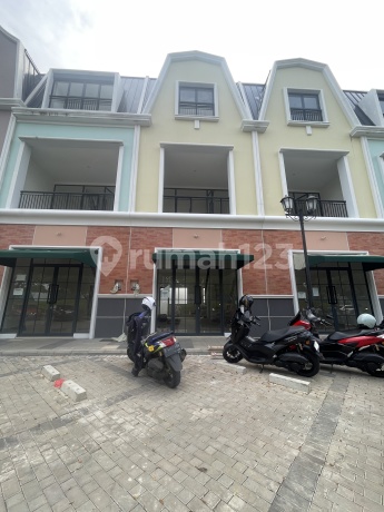 Ruko Baru 3 Lantai Konsep Modern Eropa di Bintaro Ruko Baru 3 Lantai Konsep Modern Eropa di Bintaro