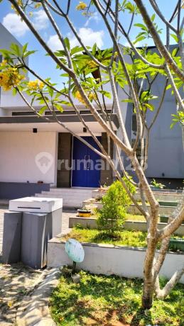 DIJUAL Rumah Emerald Cove Gading Serpong Luas 18 x 23 with Pool DIJUAL Rumah Emerald Cove Gading Serpong Luas 18 x 23 with Pool