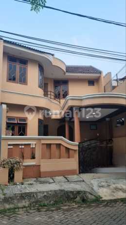 Dijual Rumah Bagus Di Komplek Taman Kota Bekasi