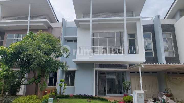 Jual Rumah Cluster Grisea , Lantai Granit , Summarecon Serpong