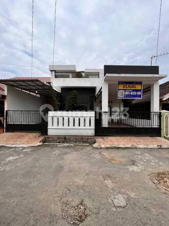 For Sale: Ready-to-Occupy House in Pondok Surya Complex Area For Sale: Ready-to-Occupy House in Pondok Surya Complex Area