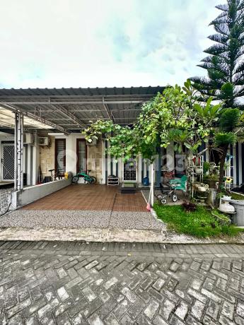 Dijual Rumah Modern Konsep Minimalist di Komplek Elite