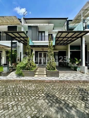 Dijual Rumah Cantik Full Funish di Komplek Elit Taman Asoka Asri