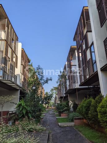 Greenwich Park Whelford 3 Floors - SHM, South Facing, Price 1.7 Billion! Greenwich Park Whelford 3 Floors - SHM, South Facing, Price 1.7 Billion!