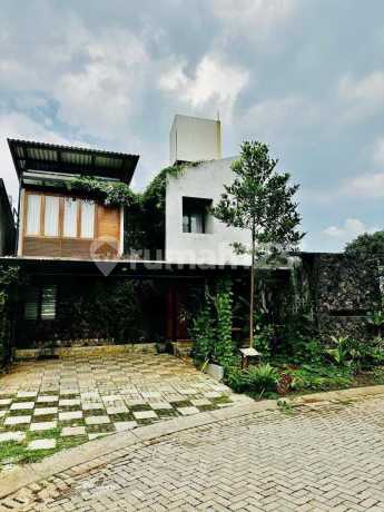 Rumah Bagus Siap Huni di Emerald Bintaro Rumah Bagus Siap Huni di Emerald Bintaro