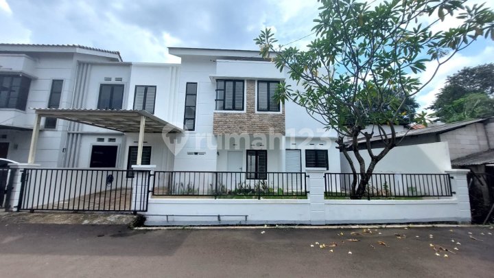 Rumah Bagus di Bintaro Dekat Bxc Mall dan Tol