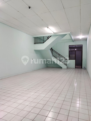 Ruko Paramount Odessa Gading Serpong Batavia Hadap Jalan Raya Dekat Mall Summarecon Serpong dan Jalan Tol