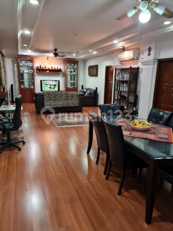 Apartemen 2 BR Galleria Court Condominium Pancoran Furnished