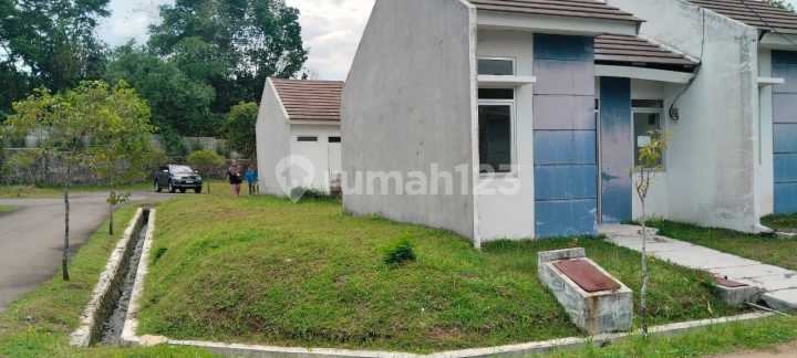 Sell Cheap 2 Units of Houses in Citra Maja Raya, Lebak Banten Sell Cheap 2 Units of Houses in Citra Maja Raya, Lebak Banten