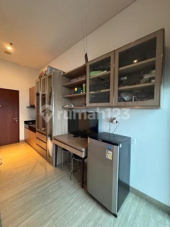 Roseville Soho Suite Location : Sunburst Cbd Lot 1.8. Jl. Kapten Soebianto Djojohadikusumo Bsd City, Tangerang Selatan Disewakan Termurah Unit Apartemen Roseville Type Studio Luas 30M2fully Furnished Tinggal Bawa Koper Saja Hadap City View Harga Sewa Pert