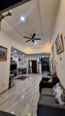 Rumah Aralia Full Renovasi Bagus Siap Huni di Cluster Aralia Harapan Indah Bekasi