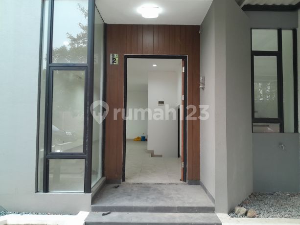 Lokasi Strategis Dekat Mall Aeon, Ikea, Dekat Sekolah Santo Joseph, Rumah Cantik di Cluster Jura Metland Menteng Cakung Jakarta Timur