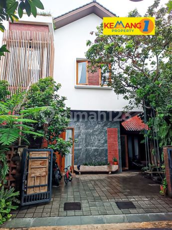 Rumah Minimalis Modern Di Cipedak Jagakarsa, Jakarta Selatan Shm