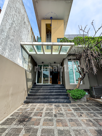 Two-Story House Can Be Used as Office 5 Minutes to Kemvill Mall