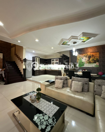 For Sale Fully Furnished Villa In Villa Makmur Indah Complex, Adam Malik Area For Sale Fully Furnished Villa In Villa Makmur Indah Complex, Adam Malik Area