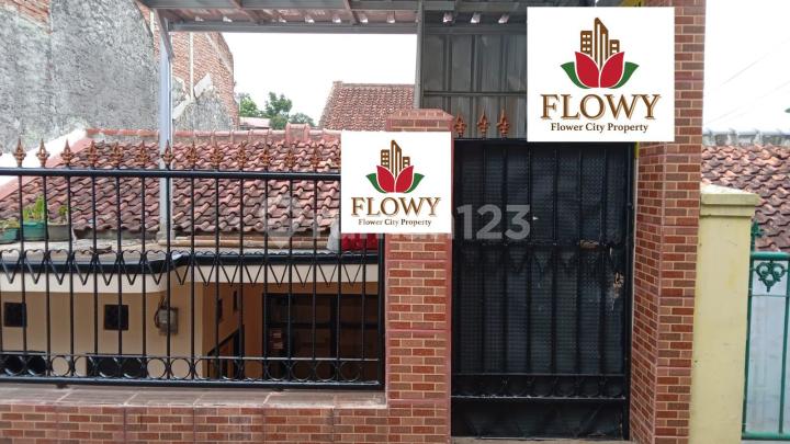 Rumah Bagus Murah di Komplek Girimande Mandalajati Bandung