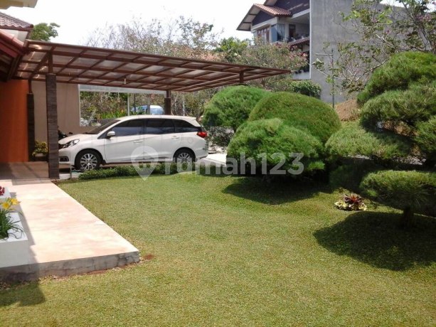 For Sale: Rare, Good, and Cheap House in Dago Resort Bandung For Sale: Rare, Good, and Cheap House in Dago Resort Bandung