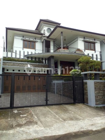 Rumah Lux 2 Lantai Dekat Itb Unpad Di Dago Asri Kota Bandung Rumah Lux 2 Lantai Dekat Itb Unpad Di Dago Asri Kota Bandung