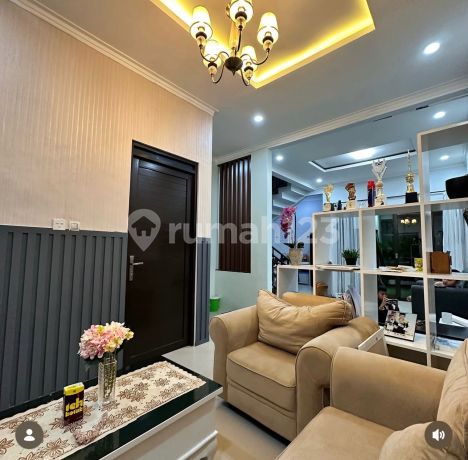 Cheap Luxury 2-Story House in Setra Dago Near Superindo Antapani