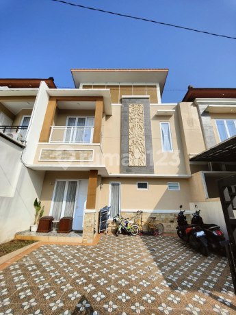 Luxurious and Beautiful!! 150 Square Meter House in Grand Depok City
