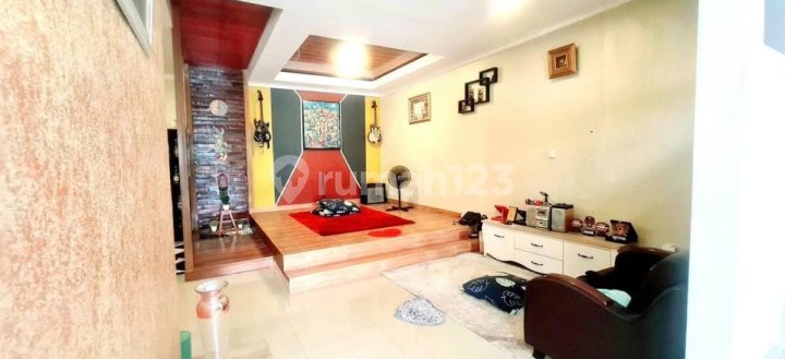 Rumah Cantik 2 Lantai Vida Bumipala Bekasi Timur