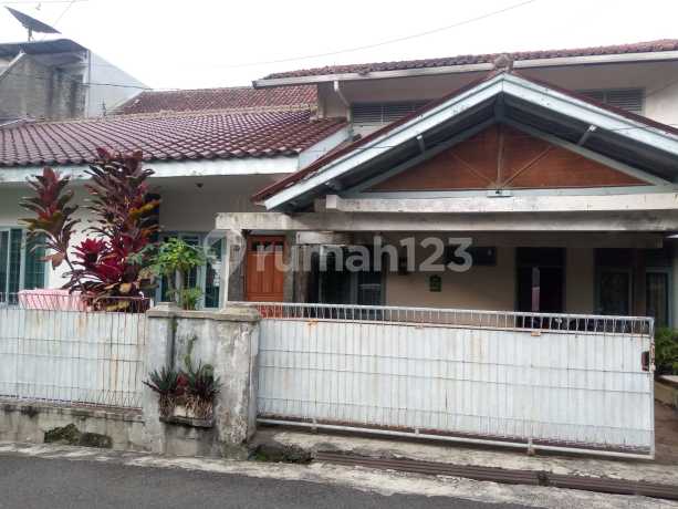 Rumah Asri Siap Huni Komplek Cigadung Dago