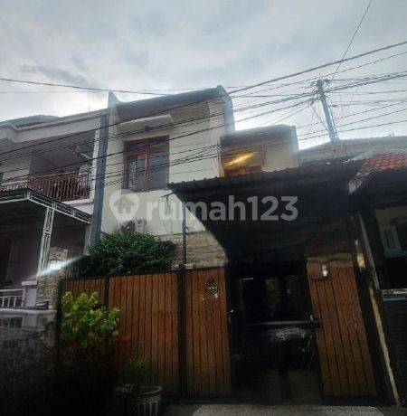 Rumah Bagus Dan Terawat Jambangan Kebon Agung, Jambangan Surabaya