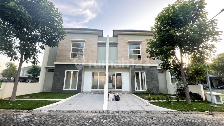 Rumah Puri Indah Ketintang, Surabaya Dekat Polda, Royal Plaza Rumah Puri Indah Ketintang, Surabaya Dekat Polda, Royal Plaza