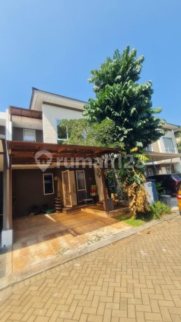Rumah dijual di serpong jaya lokasi strategis kondisi masih bagus Rumah dijual di serpong jaya lokasi strategis kondisi masih bagus