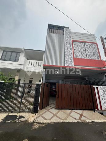 2-Story House in Graha Bunga Cluster, Bintaro, Pondok Aren, South Tangerang