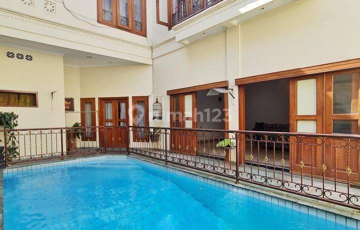 Rumah Di Taman Rempoa Indah + Pool Dekat Stasiun Mrt Lebak Bulus