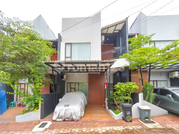 2-Storey House with SHM 10 Minutes to Living Plaza Pamulang, Assisted with KPR J-39295