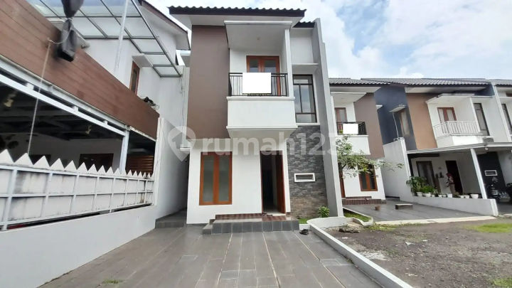 Rumah LB 156 Hadap Selatan 15 Menit ke Aeon Mall Tanjung Barat J-39849