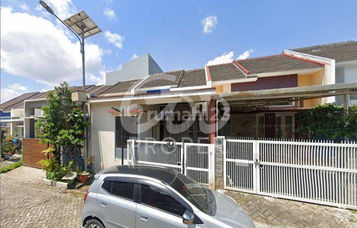 Rumah Unfurnished SHM di Bulan Terang Utama, Malang