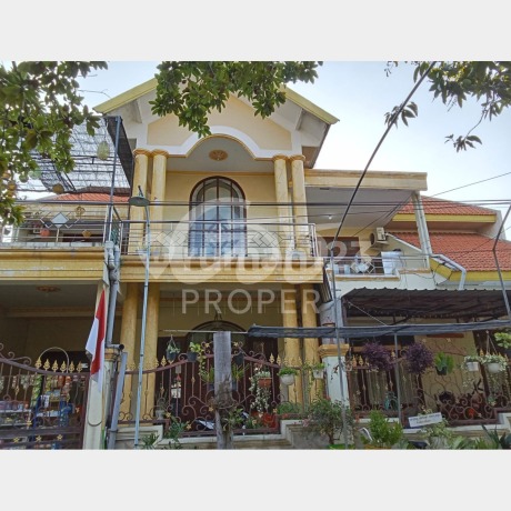 TURUN HARGA Rumah 2 Lantai Semi Furnished SHM Candi, Sidoarjo