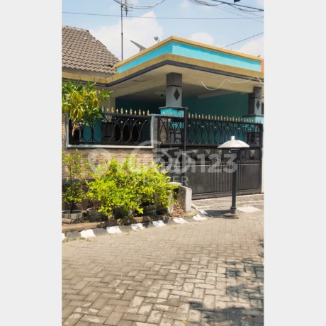 Jual Sewa Rumah Semi Furnished SHM Krian, Sidoarjo