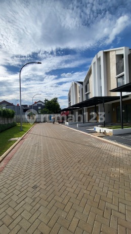 Rumah Essence Zebrina Jakarta Garden City Siap Huni Rumah Essence Zebrina Jakarta Garden City Siap Huni