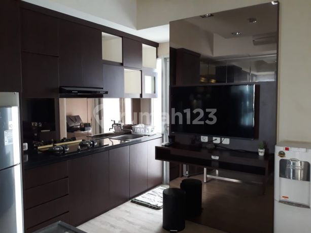 BU! Jual Cepat! Unit Siap Huni Full Furnish Di Greenlake Sunter