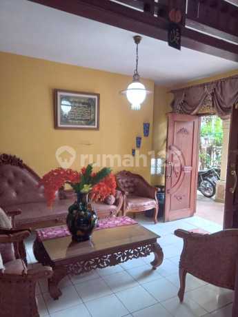 Di Jual Rumah lama, strategis, hitung tanah di Komplek LAN Pejaten Barat, Pasar Minggu, Jakarta Selatan