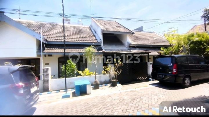 Dijual Rumah Wisma Tropodo Sidoarjo Cantik Minimalis Strategis Siap Huni