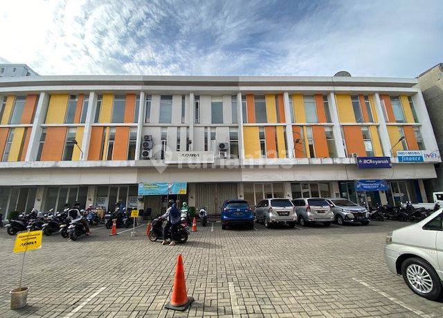 Ruko 3 Lantai Siap Huni di Ciputat Lot, Tangerang Selatan