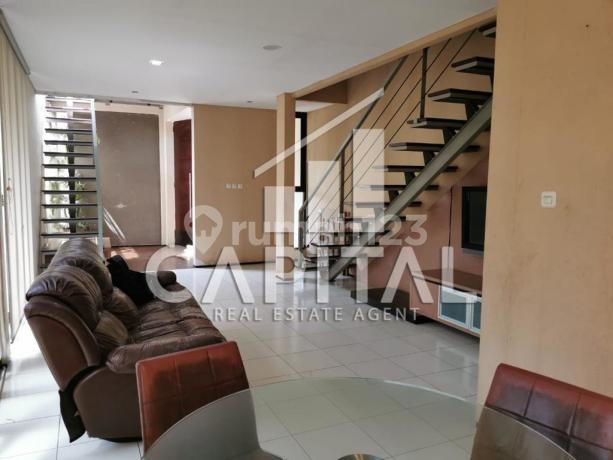 Nyaman Banget Punya Rumah Sangat Terawat di Cigadung Indah Sayap Dago