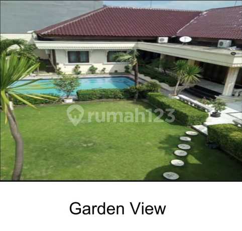 Dijual Rumah Mewah, Private Pool di Jemur Andayani, Jemursari